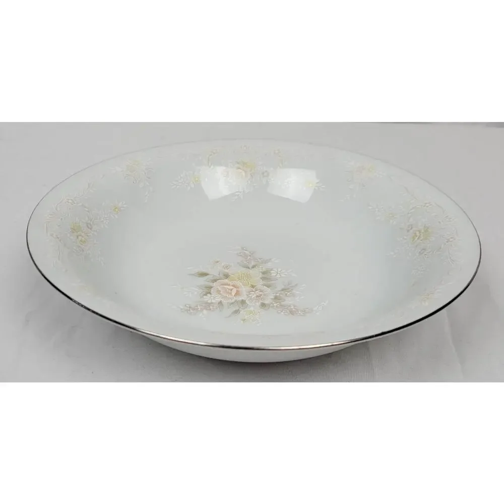 Crescent Fine China Jie Pai Bowl Painted Golden Flowers and Accents